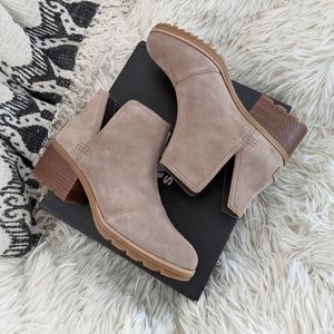 Sorel Cate Cut Out Waterproof Boots